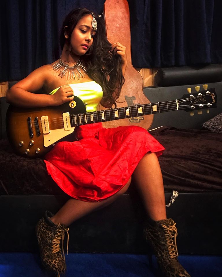 ESANI-DEY_The-Best-Woman-Jazz-&-Rock-Guitarist-of-The-World